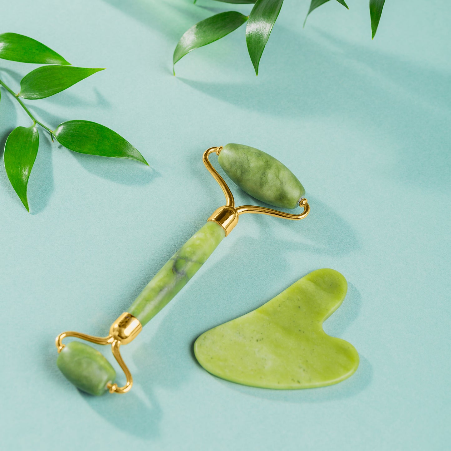 0318 Gua Sha Stone And Anti Aging Jade Roller Massager Gua Sha for Face - Jade Roller Guasha Stone Set, Relieves Facial/Jaw Tension, Gives Skin Natural Glow, Firms & Lifts Skin Over Time, Reduces Puffiness (PACK OF 1)