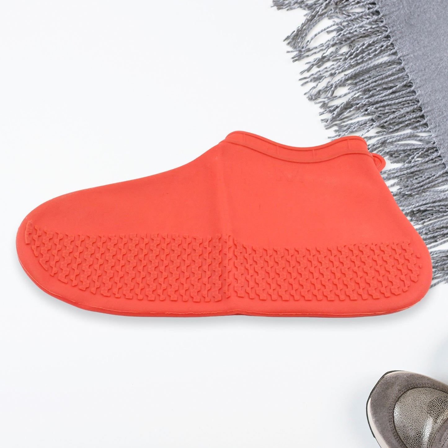 17985 (M-size)Non-slip Silicone Rain Reusable Anti Skid Waterproof Fordable Boot Shoe Cover (Medium Size  1 Pair  Red)